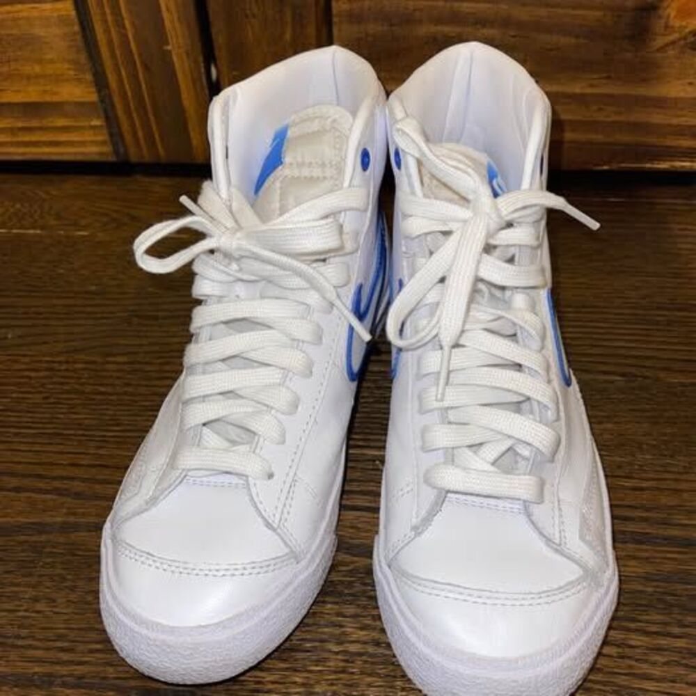 Women’s 8 Nike Blazer Mid ‘77 Airbrush Blue high top - Picture 2 of 10